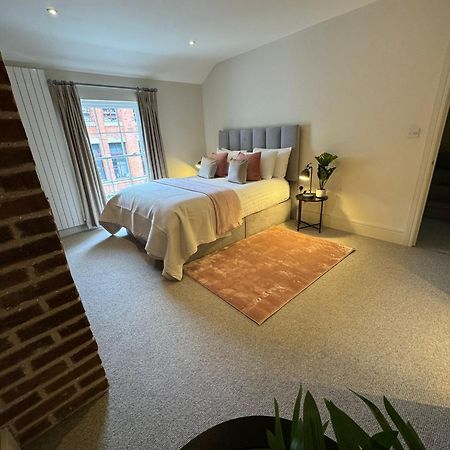 Osbourne House Pink 2 Bed, 2 And Half Bath Apartment Birmingham Exterior photo